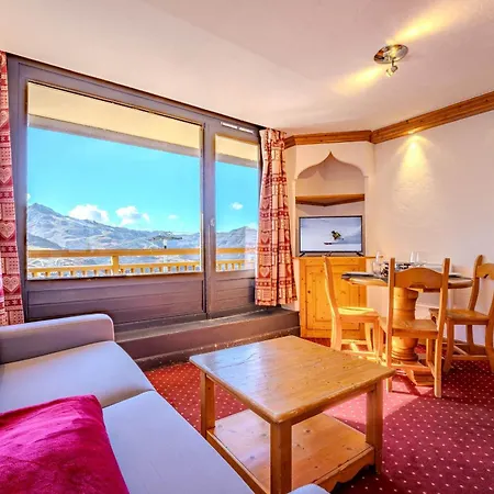 Alpine W Private Views